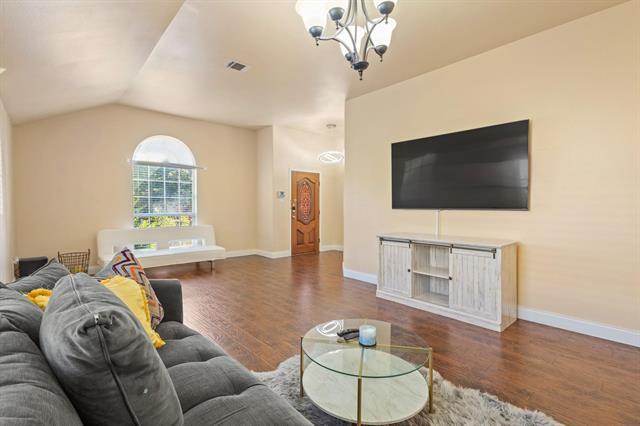 Photo - 943 Furlong Dr