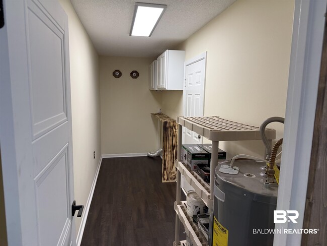 Photo - 28712 Canal Rd