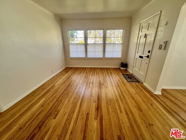 Photo - 6426 W 83rd St