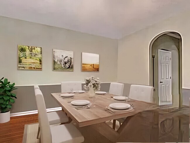 Photo - 210 Red Oak Dr