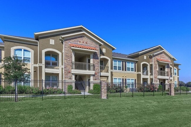 Photo - 332 Independence Dr Unit 80