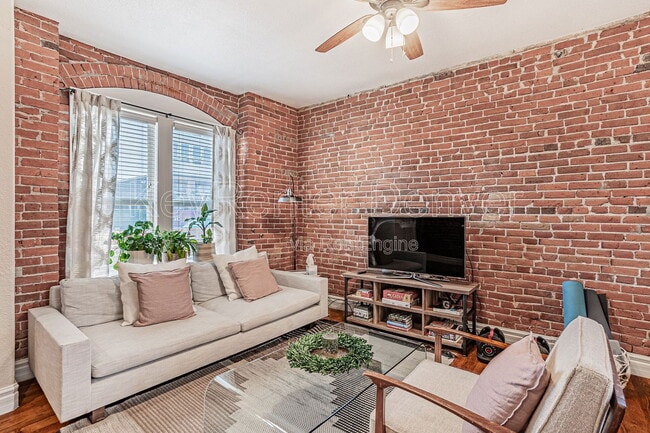 Photo - 3033 Welton St