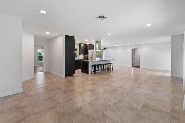 Photo - 1710 Ardley Rd