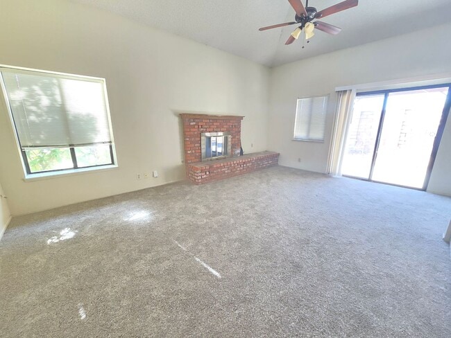 Photo - Condo for Rent in Montefino Townhomes – Premium Amenities & Prime Location!