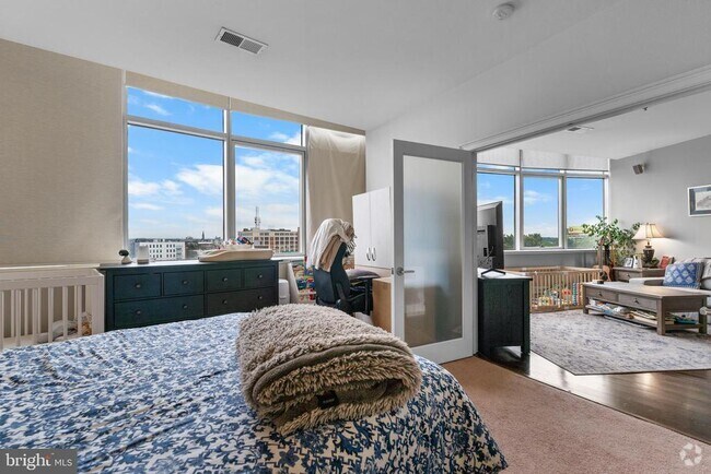 Building Photo - 201-59 N 8th St Unit 611 Rental