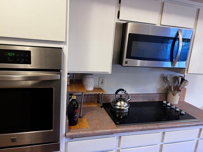 Photo - 5870 Green Valley Cir Unit 121