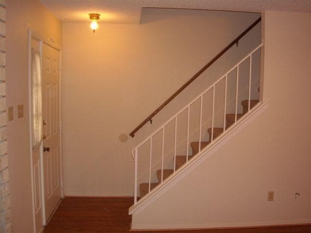 Photo - 8400 Jamestown Dr Unit 426