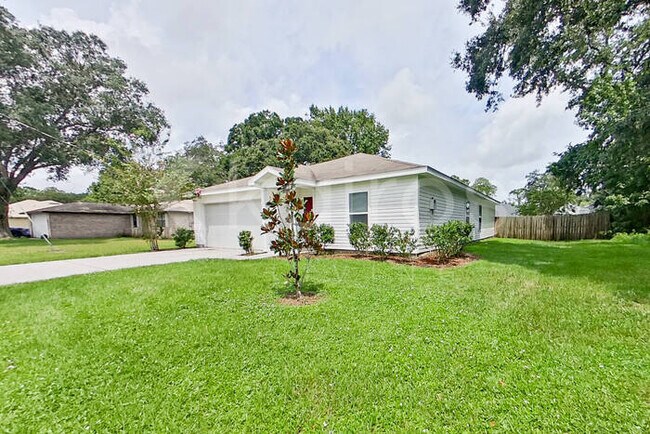 Photo - 21 Philmont Ln