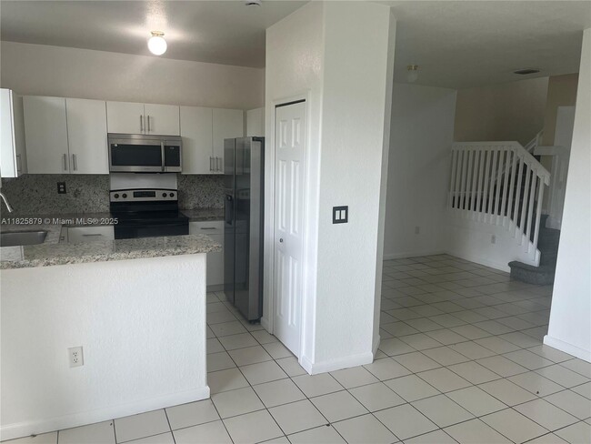 Photo - 2508 SE 14th Ave Unit 287