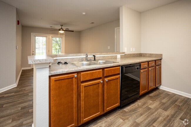2 BR, 2 BA - Kitchen 1,000SF