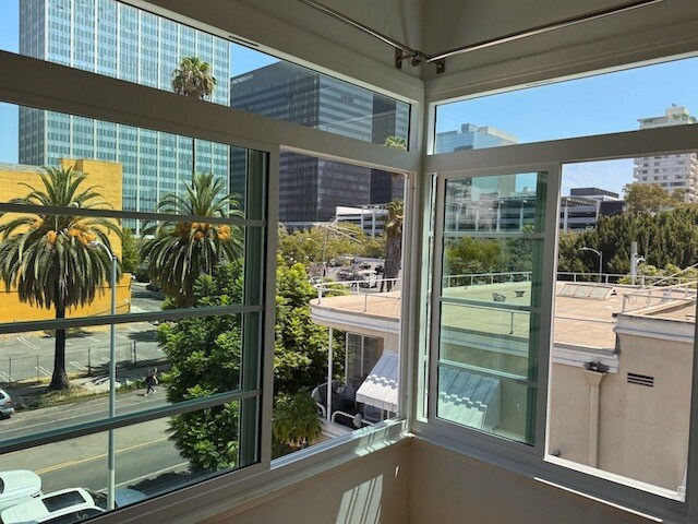 Photo - 3530 W 7th St