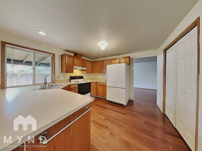 Photo - 7007 NE 142nd Ct