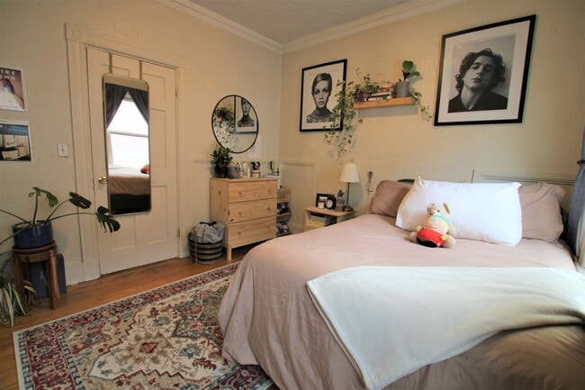 Building Photo - 93 Hillside St Unit 93 Hillside #3