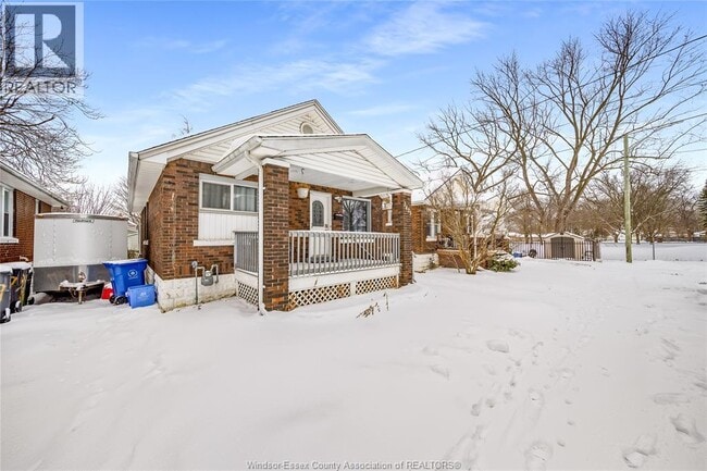 Photo - 3425 Baby St