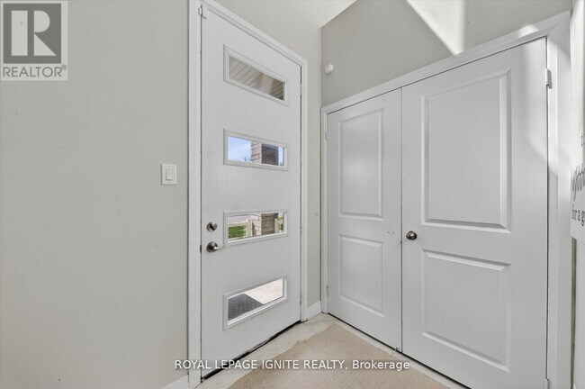 Photo - 235 Port Darlington Rd
