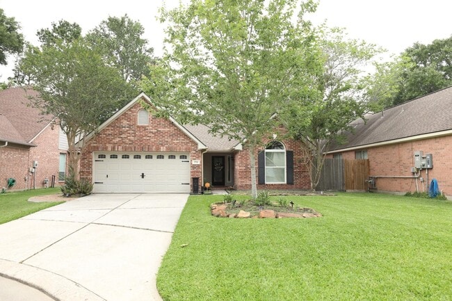 1715 Red Oak Terrace