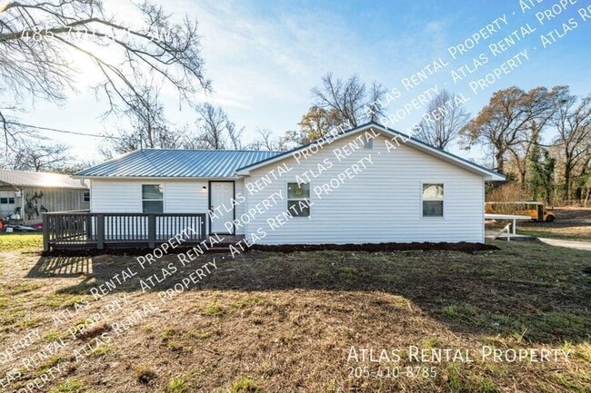 Building Photo - 485 7th Ave SW