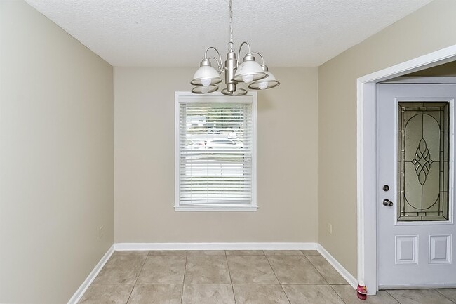 Photo - 3243 Holly Berry Dr