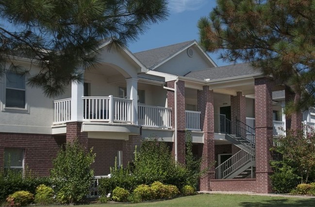 Building Photo - The Greens at Hurricane Creek Rental