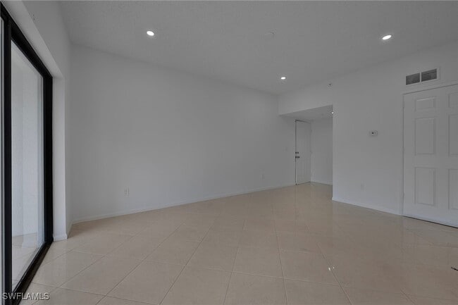 Photo - 1875 Florida Club Dr Unidad 7308