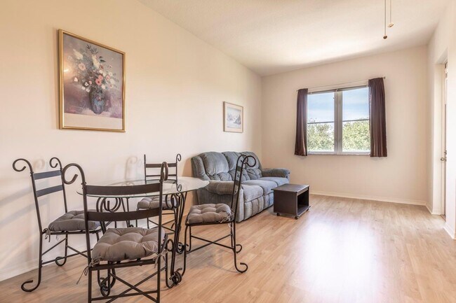 Photo - 1209 Main St Unit 306