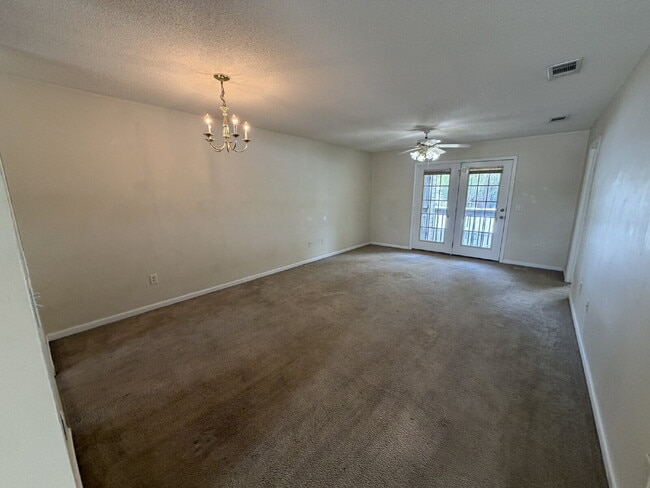 Photo - Apartment For Rent Unit 221