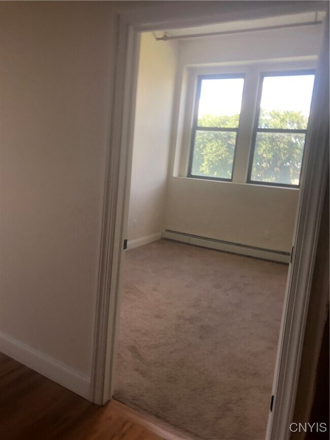 Photo - 617 Hiawatha Blvd