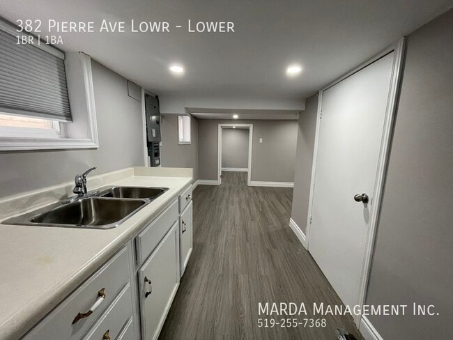 Photo - SPACIOUS 1BD/1BATH LOWER UNIT IN NEAR DOWNTOWN WINDSOR- ALL INCLUSIVE Unit Lower