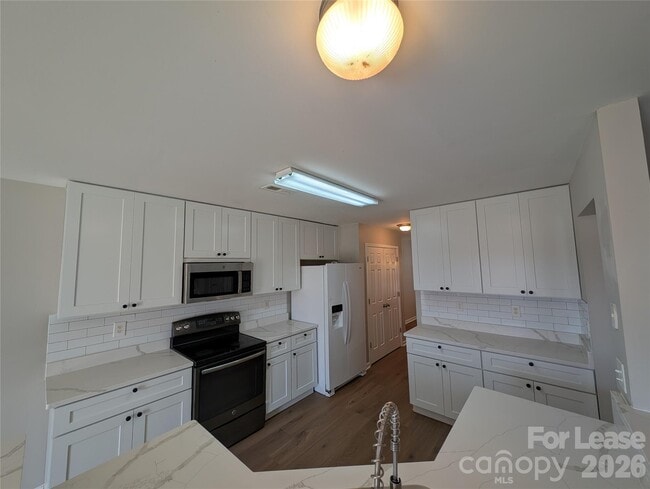 Photo - 11307 Breezehill Ln