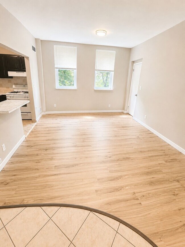 321 Ella St Unit 5