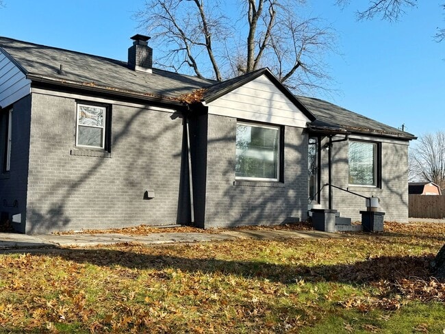 Photo - 3318 Conlin Ave