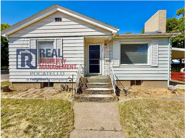 2 bedroom 2 bath home - dettached garage n... - 2 bedroom 2 bath home - dettached garage n...