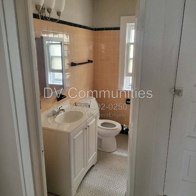 Photo - 1637 Eddington Rd Unit 1