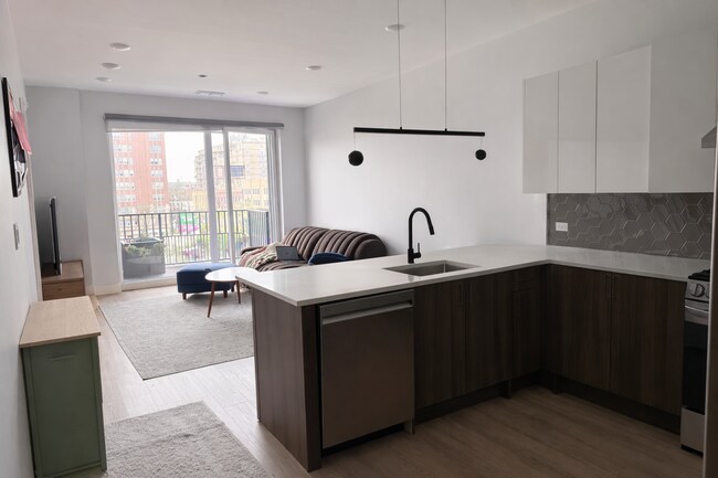 Photo - 948 W Sunnyside Ave Unit 404