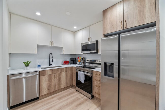 Photo - 7201 N Western Ave Unit ID1236833P