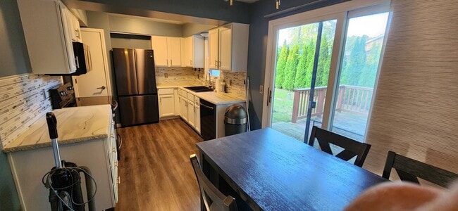 11155 Portage Rd