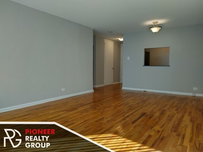 Photo - 4600 N Clarendon Ave Unit 606