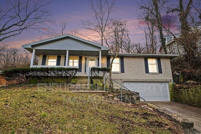 Photo - 334 Hyde Park Dr