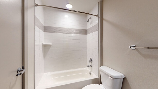 497 SF - X2 Studio 1