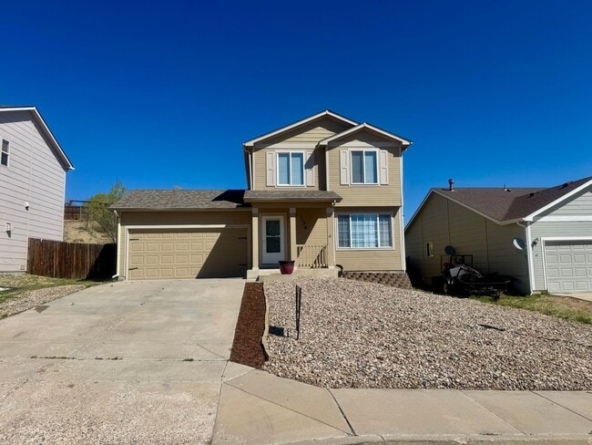 Building Photo - 3 Bedroom Home Close to Military Installations