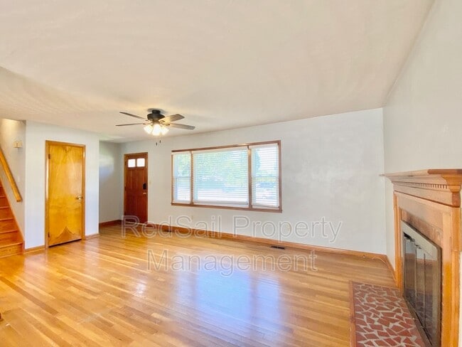 Photo - 137 Tanglewood Dr