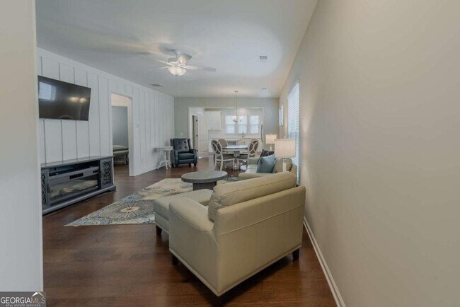 Photo - 5905 Deerbrook Ct