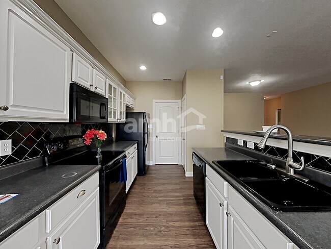 Photo - 5902 Cabot Dr