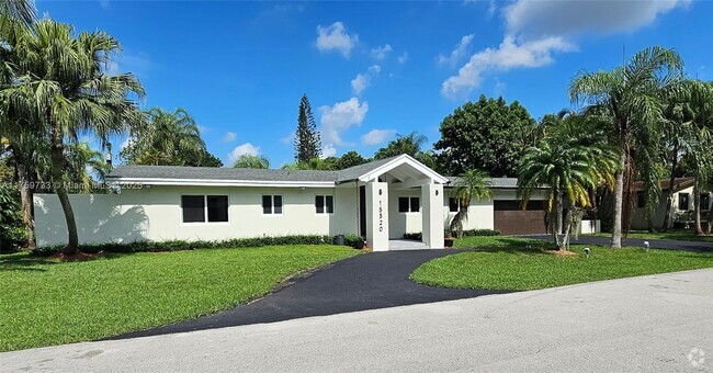 Building Photo - 15320 SW 84th Ave Rental