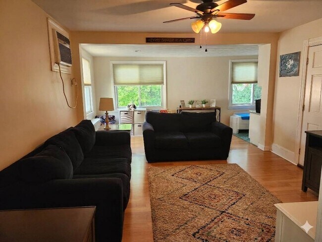 72 Moreland St Unit 2