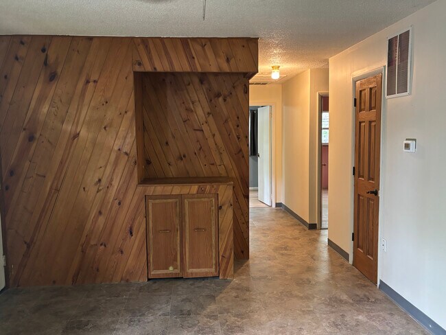 Photo - 2417 E Green St