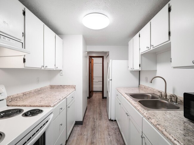 Walnut Circle Apartments