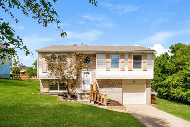Stunning 3-Bedroom in Burlington - Stunning 3-Bedroom in Burlington House