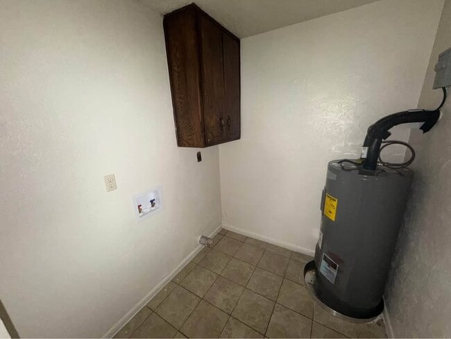 Photo - 371 W Elm Mott Dr