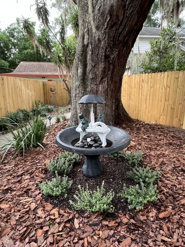 Frog Fountain - 233 Emory Pl